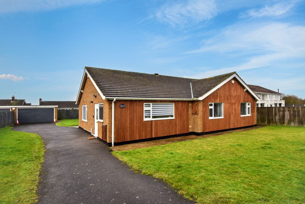 Property photo 3 of 21