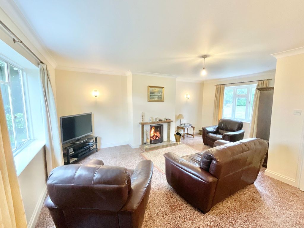 Property photo 2 of 24