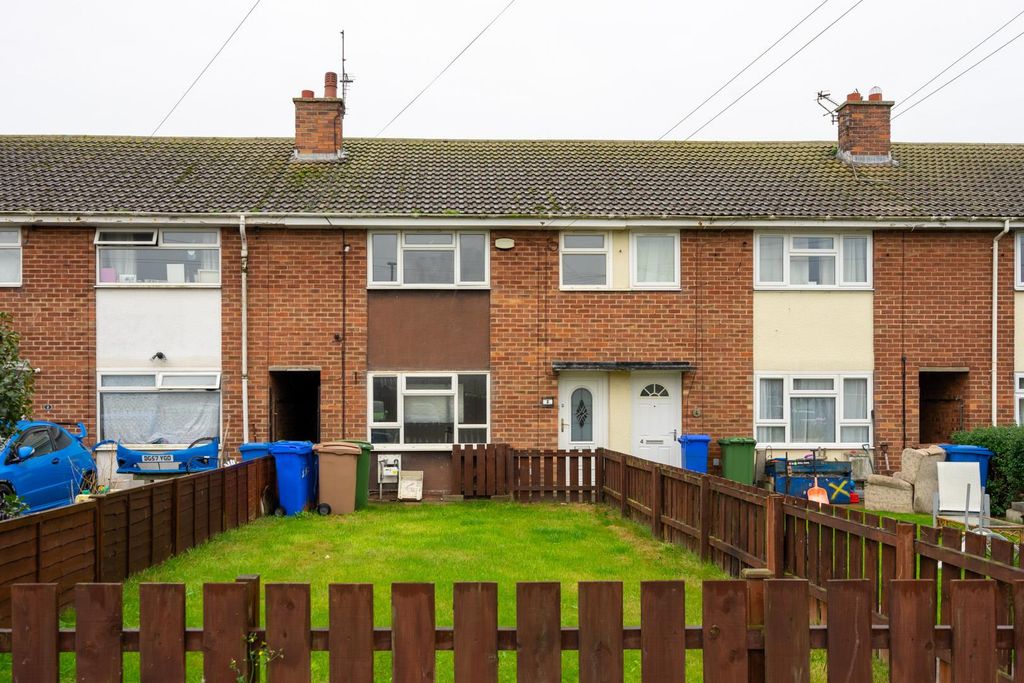 Property photo 1 of 12