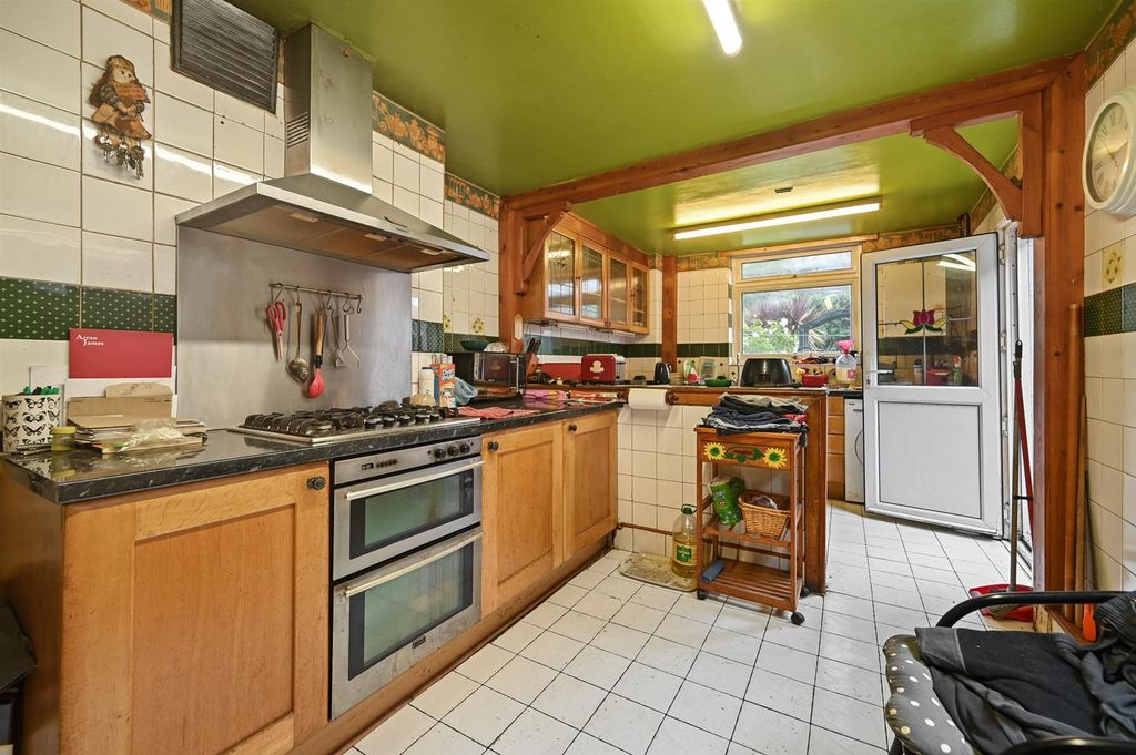 Property photo 3 of 12 Rcaj- 35 Etta Street- Kitchen 3 (1).Jpg