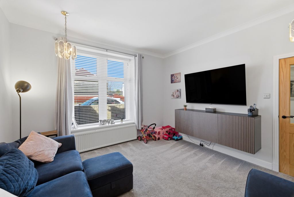 Property photo 3 of 21 Property Image 3