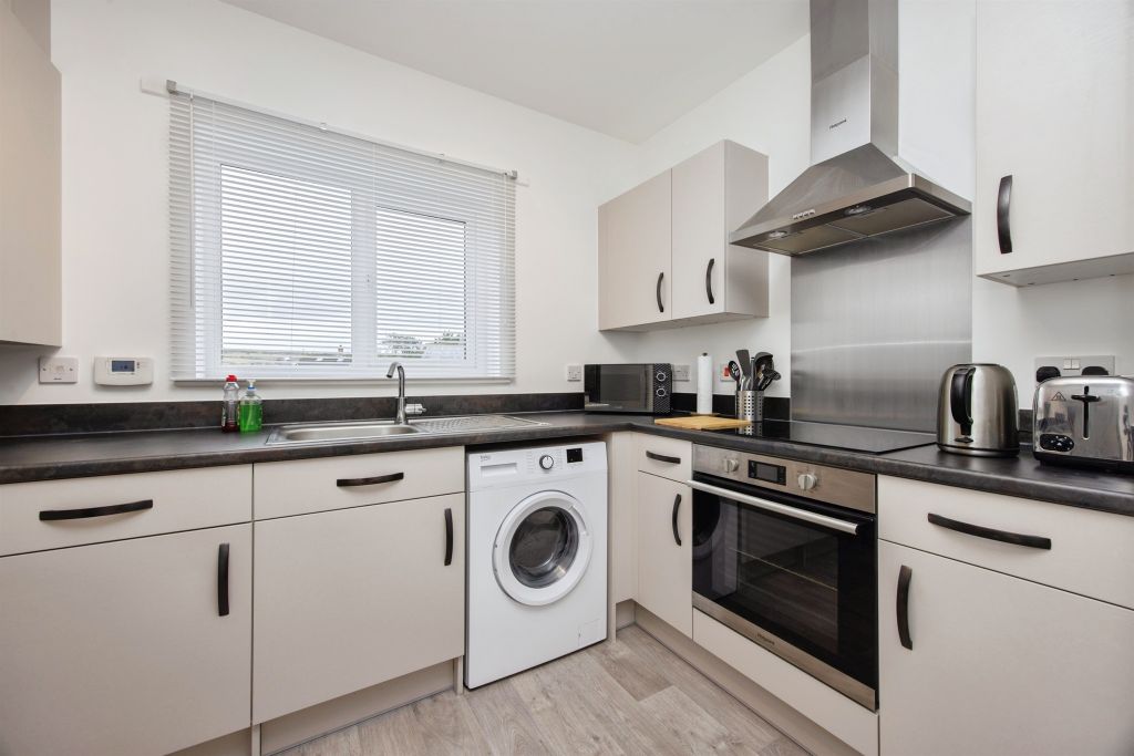 Property photo 2 of 20