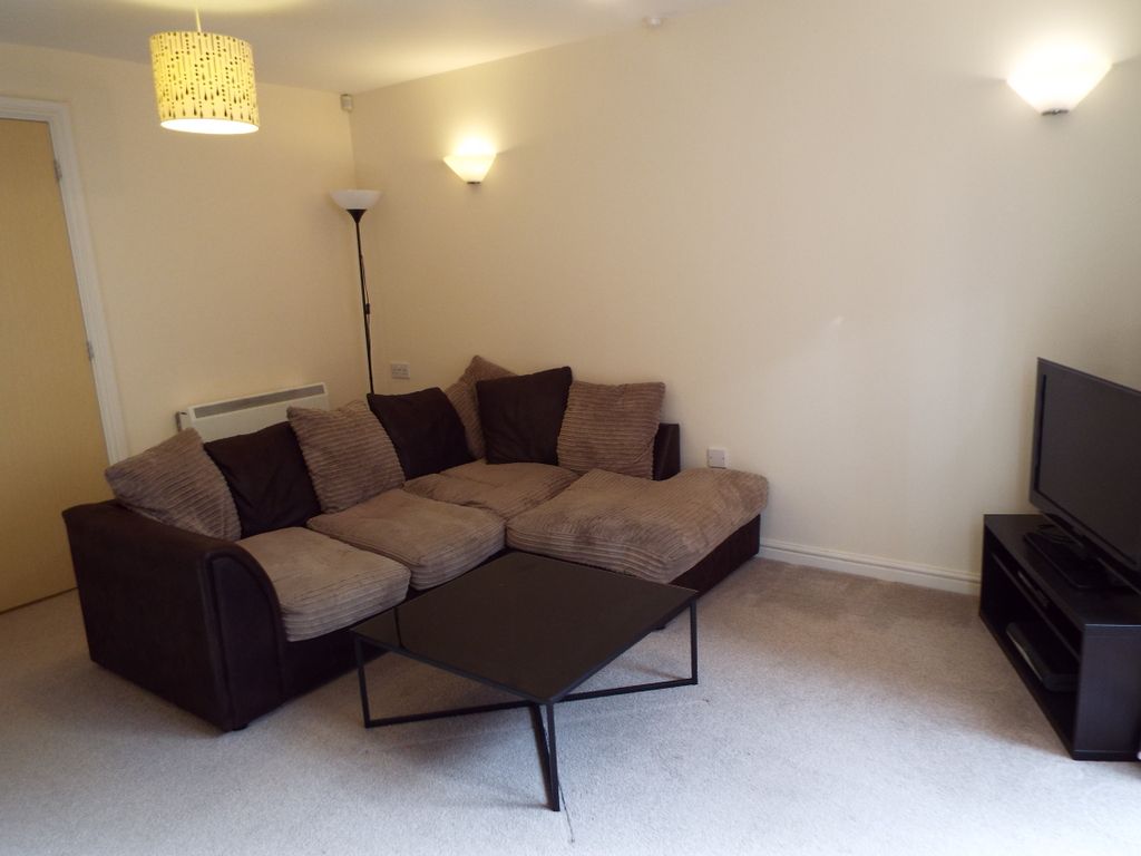 Property photo 2 of 8