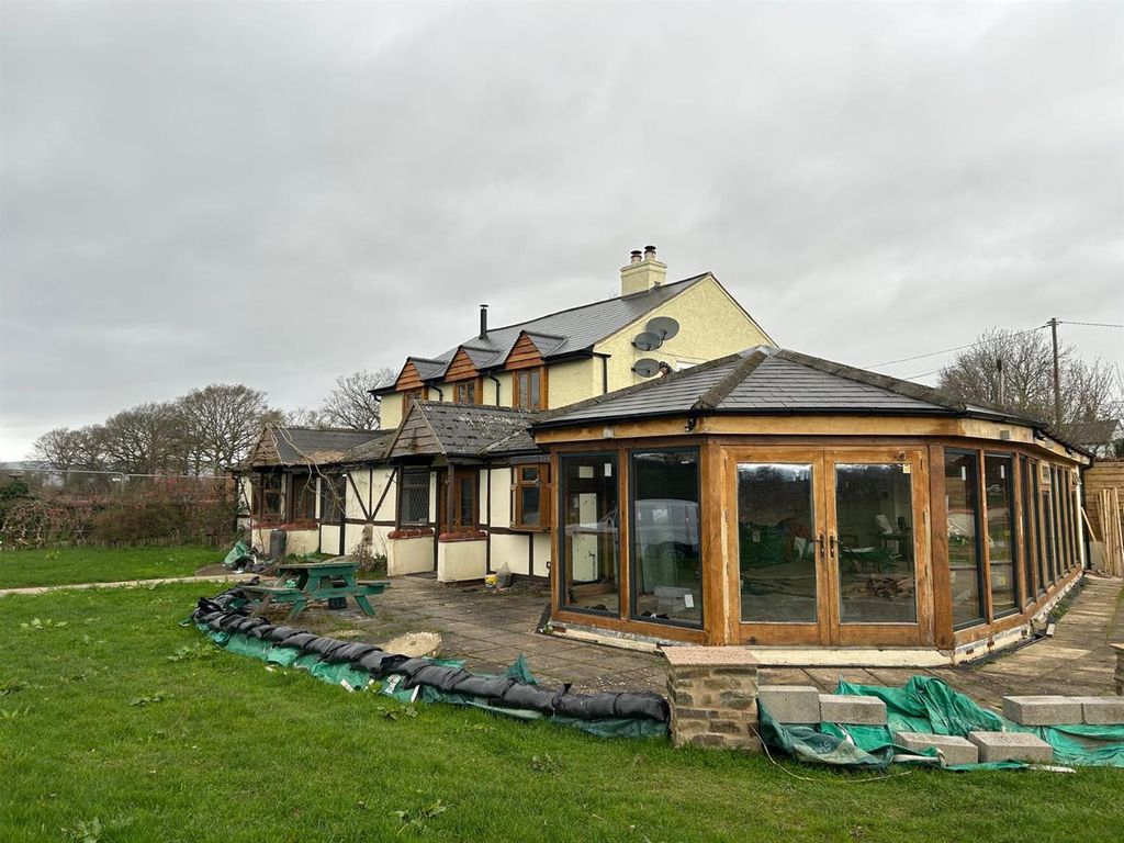 Property photo 3 of 20 4B2d0388-61d8-49E7-A59d-2E7A19c0ba3B.Jpg