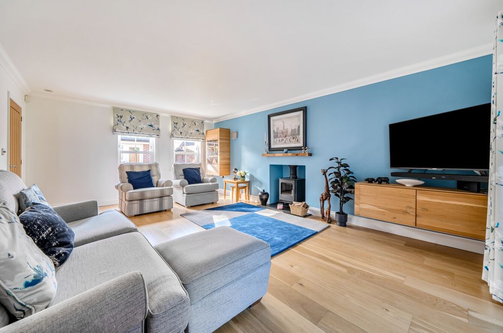 Property photo 2 of 17 1371737-6-68F8E7B...