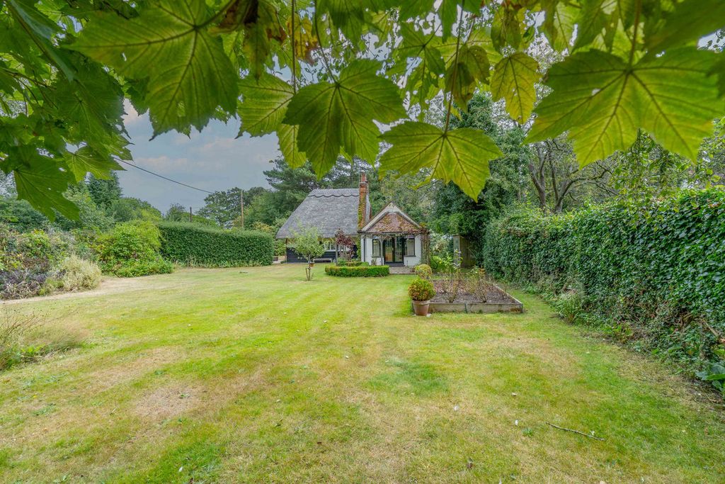 Property photo 3 of 25