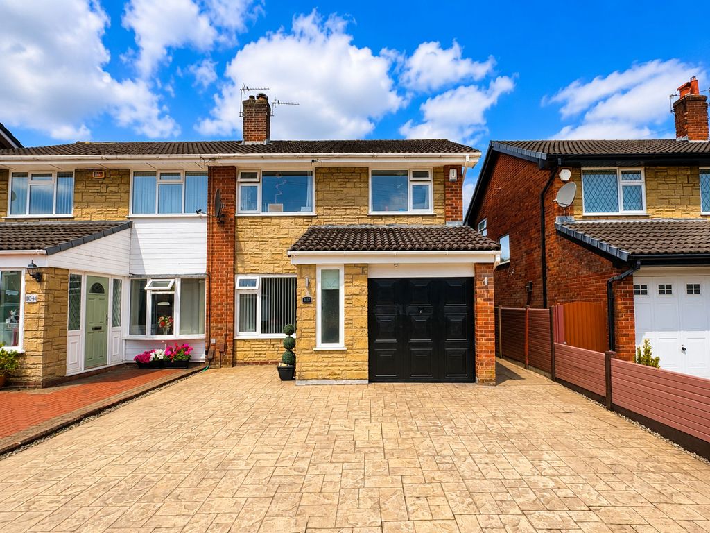 Property photo 1 of 15 External
