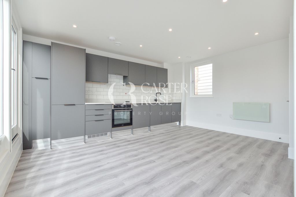 Property photo 1 of 14 Living Room