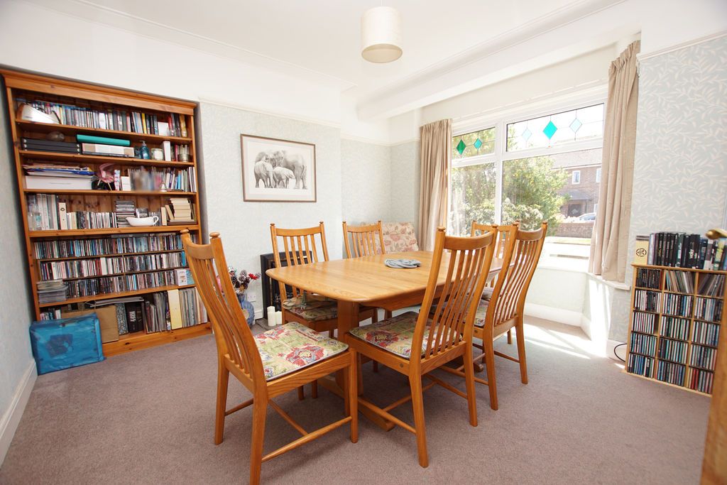 Property photo 2 of 15 Dining Room