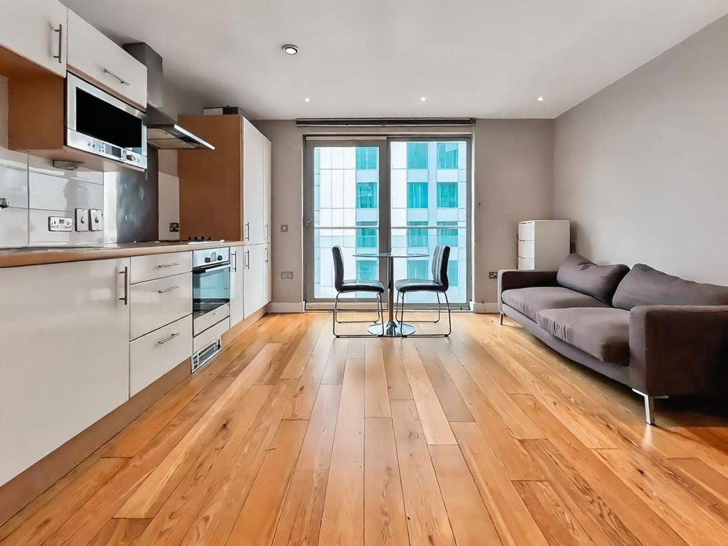 Property photo 2 of 16 Kitchen / Living Space