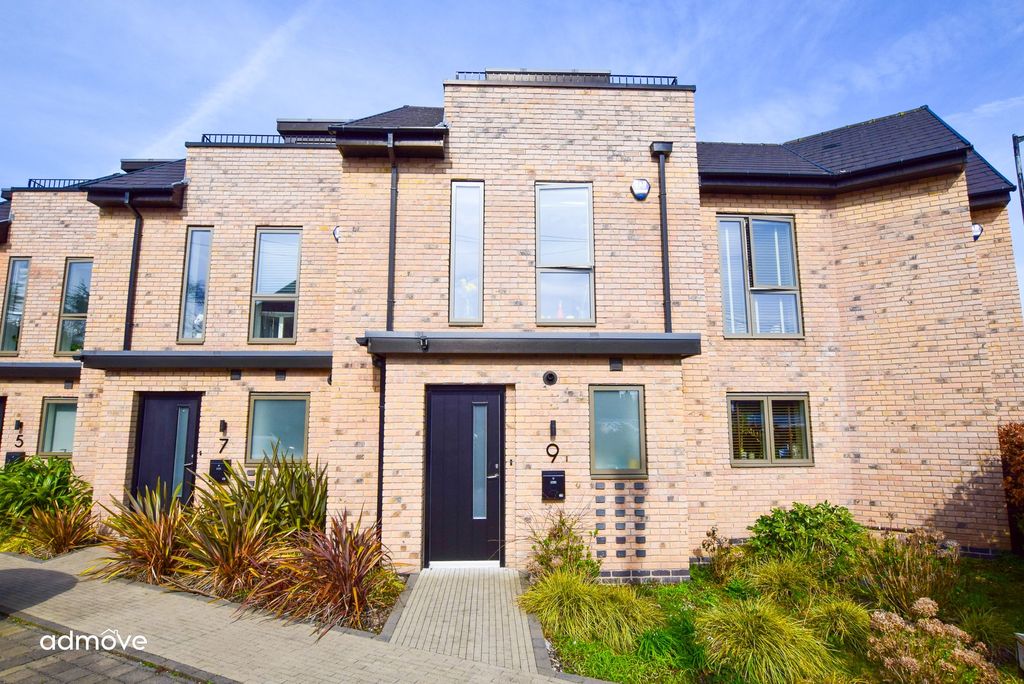 Property photo 1 of 24