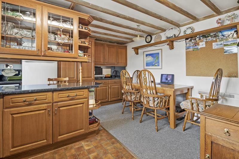 Property photo 3 of 14 Photo