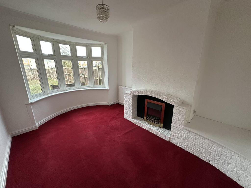 Property photo 3 of 9 Living Room