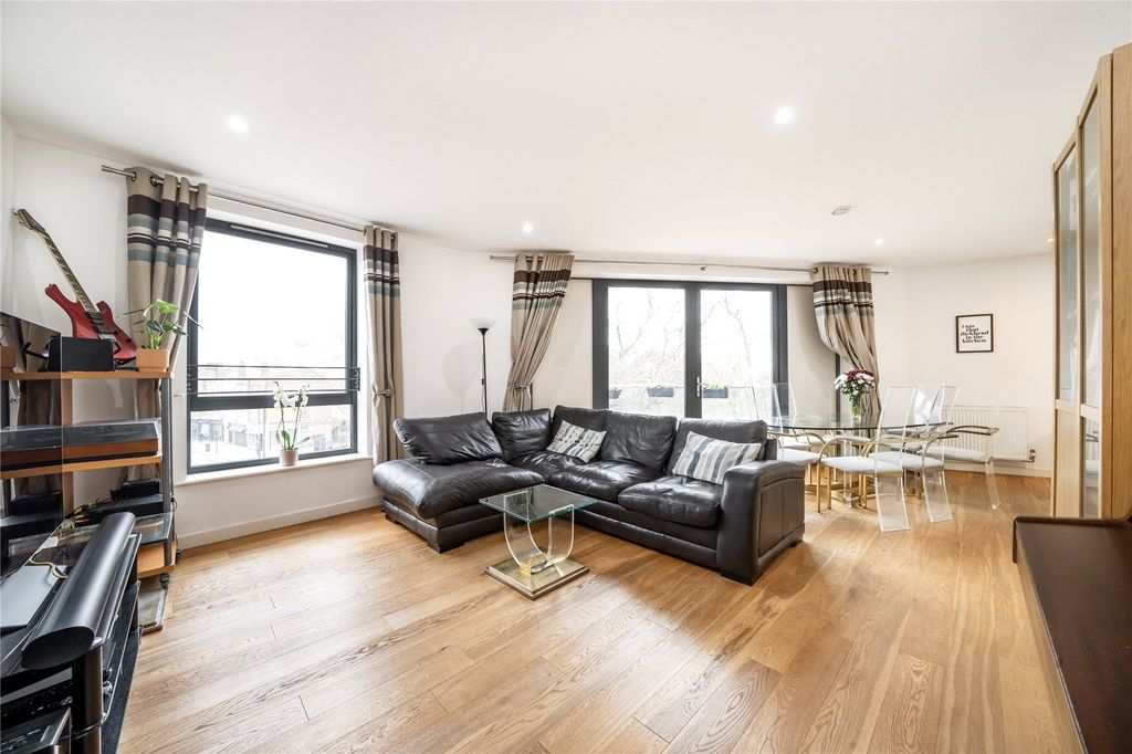 Property photo 2 of 9 Reception