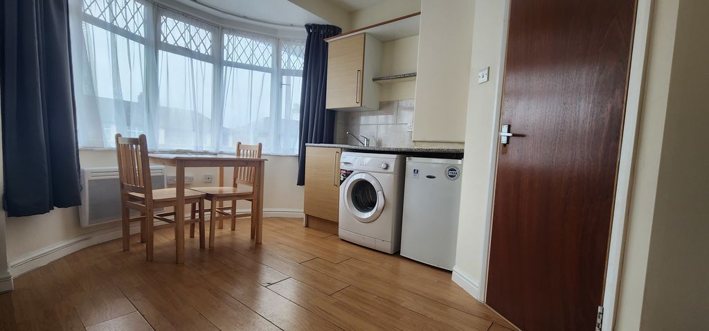 Property photo 2 of 5 Photo 7