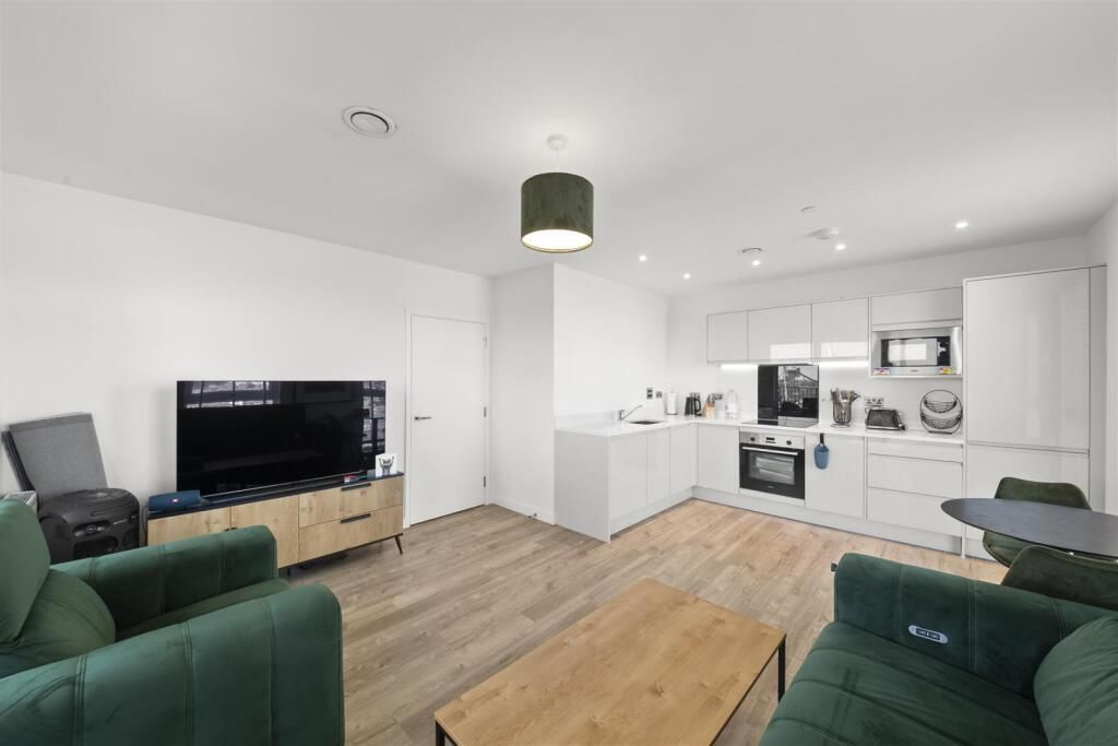 Property photo 1 of 12 81c807B5De2Fad0c0A7732F2161118A4.Jpeg