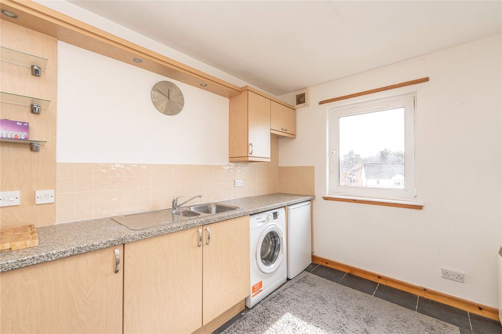 Additional image 6 of 2 bed flat for saleSwallow Brae, Livingston, West Lothian EH54