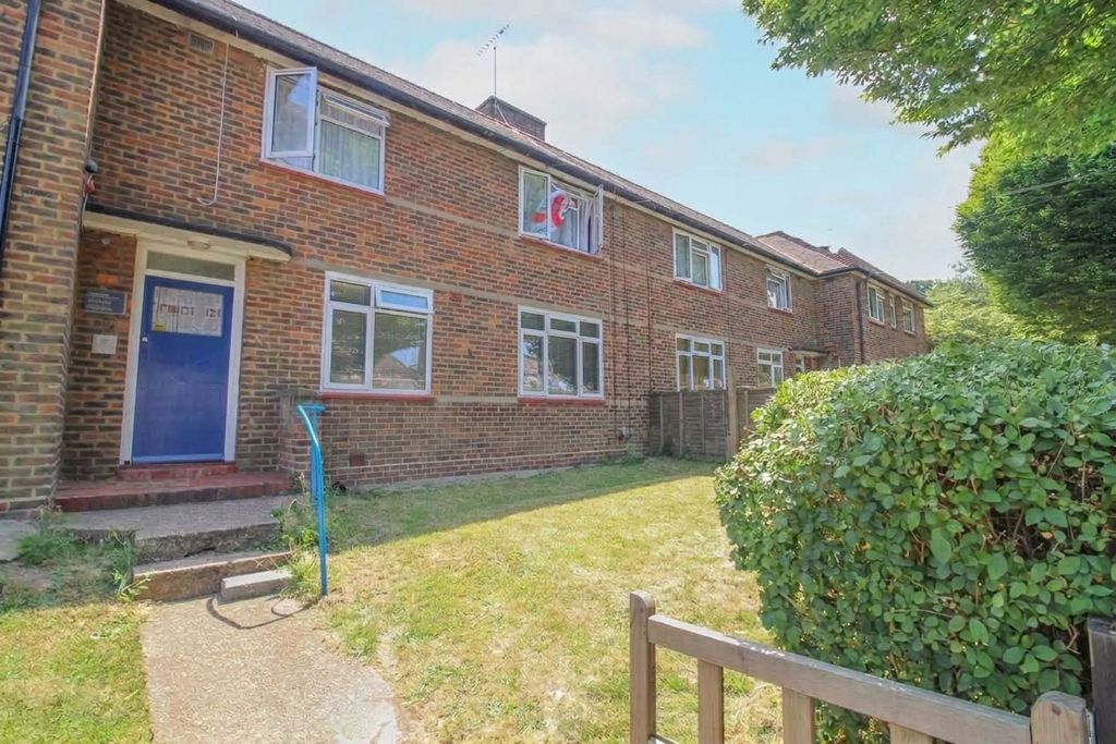 Property photo 1 of 6