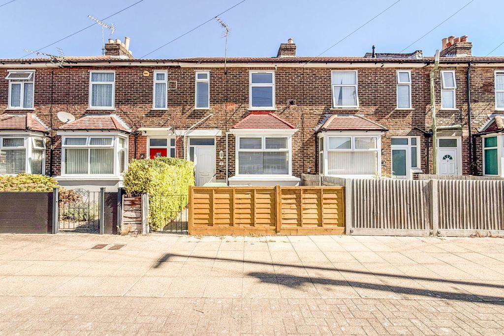 Property photo 1 of 13