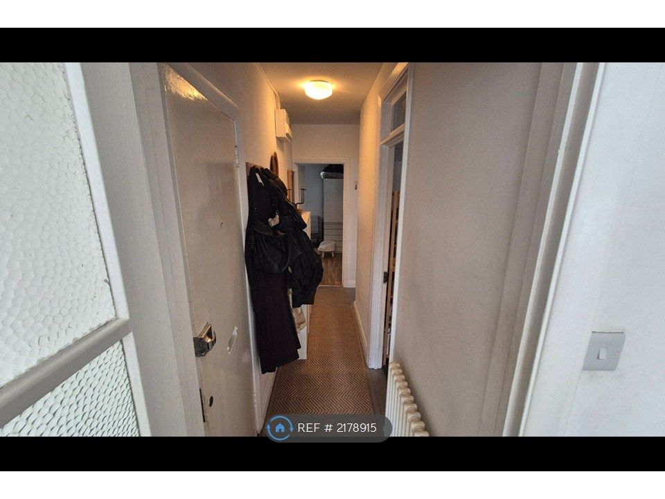 Property photo 3 of 12 Hallway