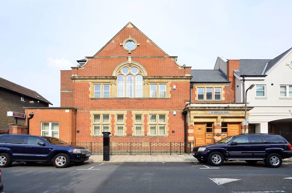 Property photo 2 of 15