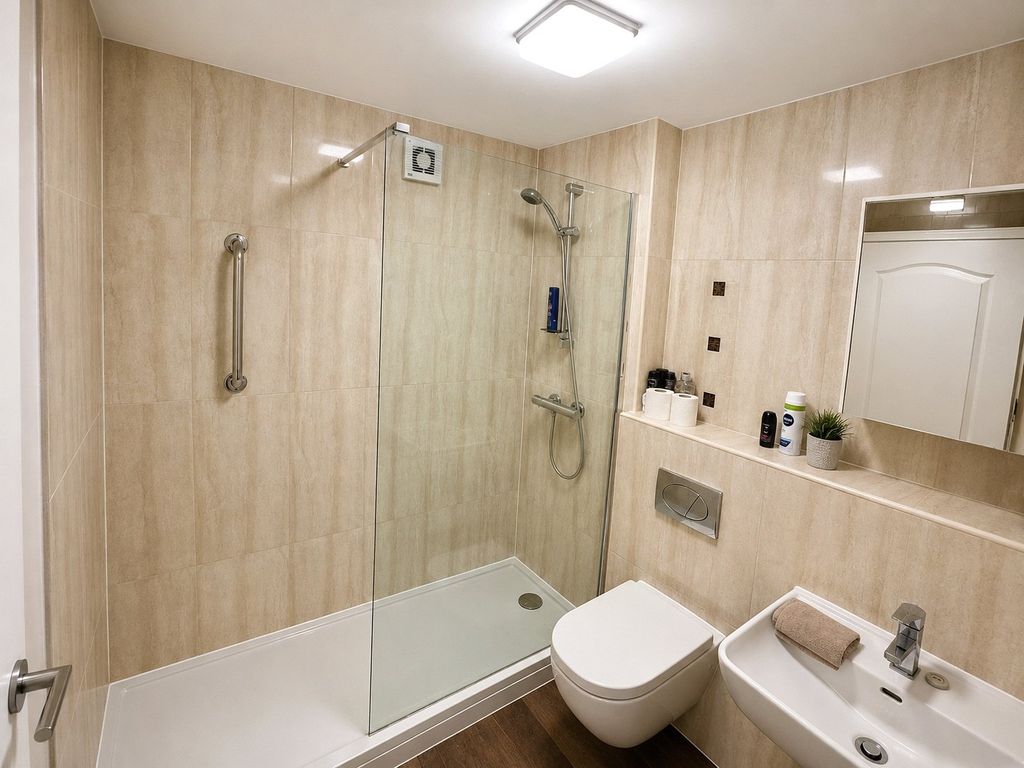 Property photo 3 of 10 Picture No. 04