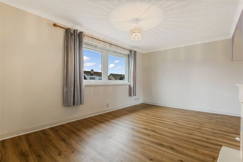 Property photo 2 of 17 Picture No. 03