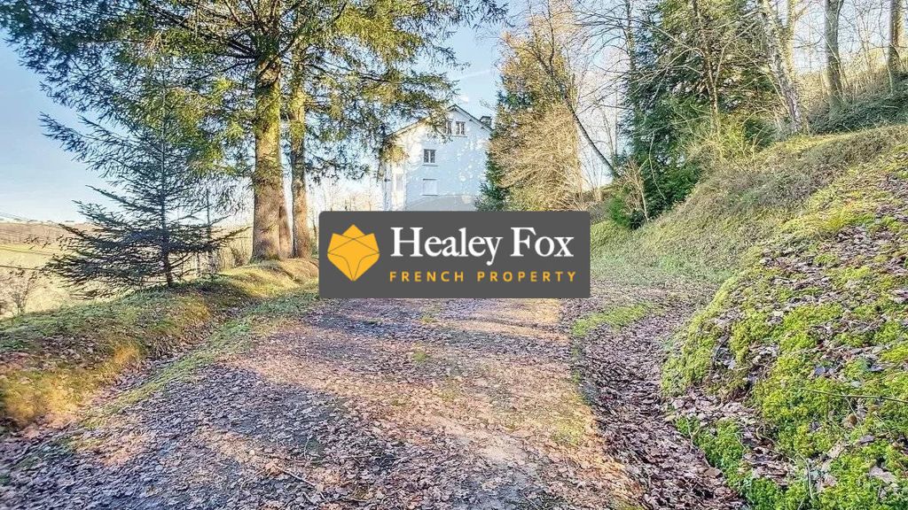 Property photo 3 of 11