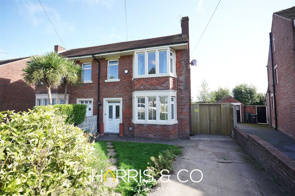 Property photo 1 of 19 Picture No. 14