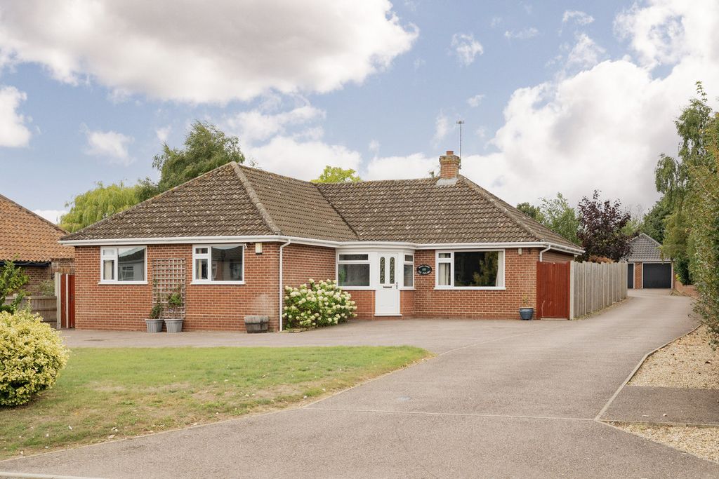 Property photo 1 of 24