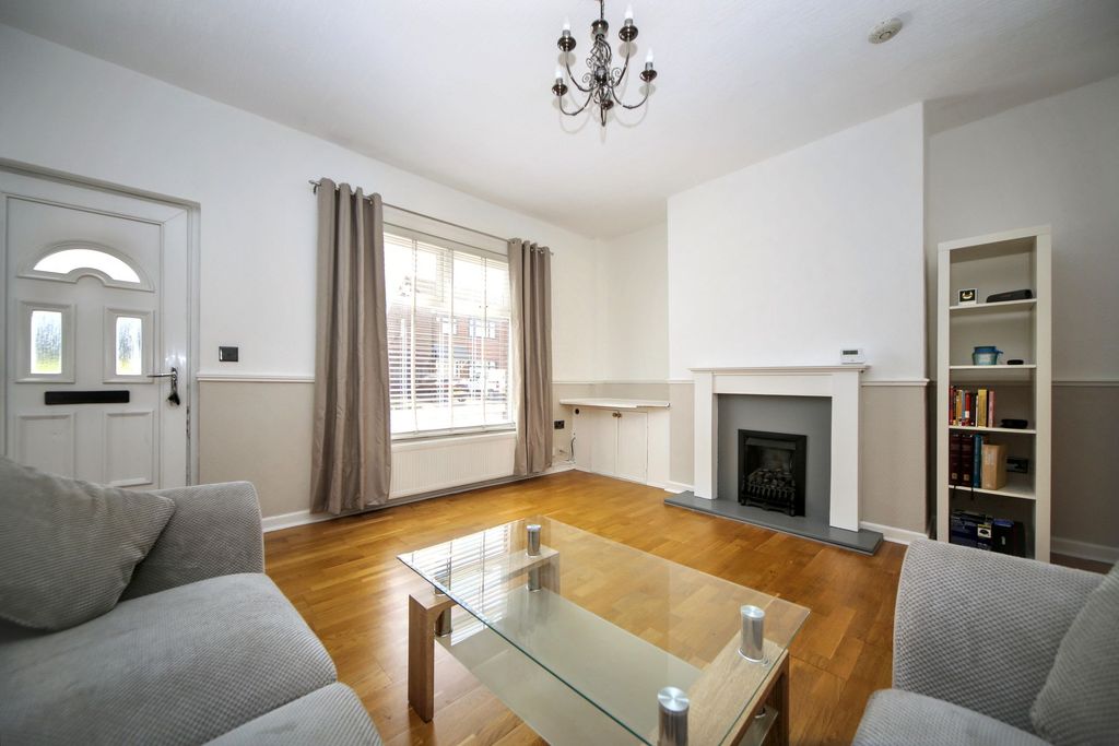 Property photo 2 of 19