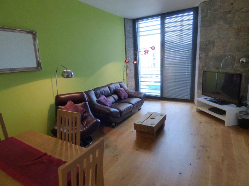 Property photo 2 of 9 256