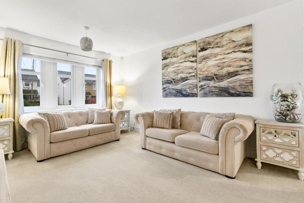 Property photo 2 of 23