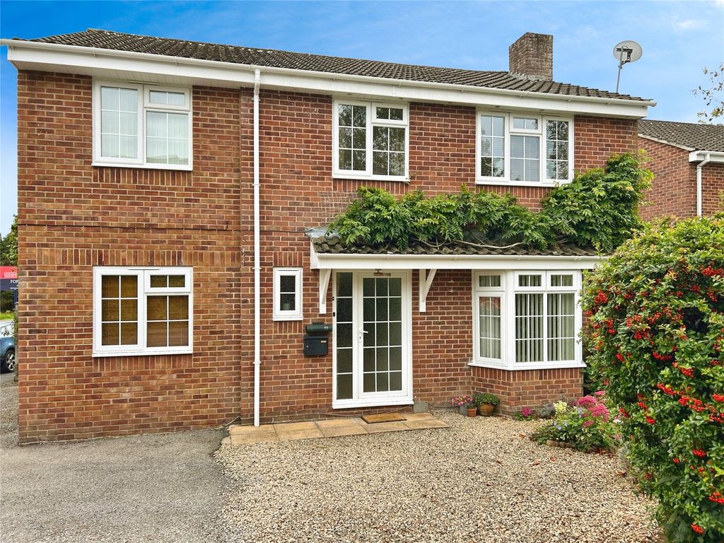 Property photo 1 of 27 Picture No. 62