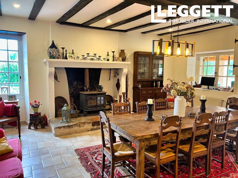 Property photo 2 of 10