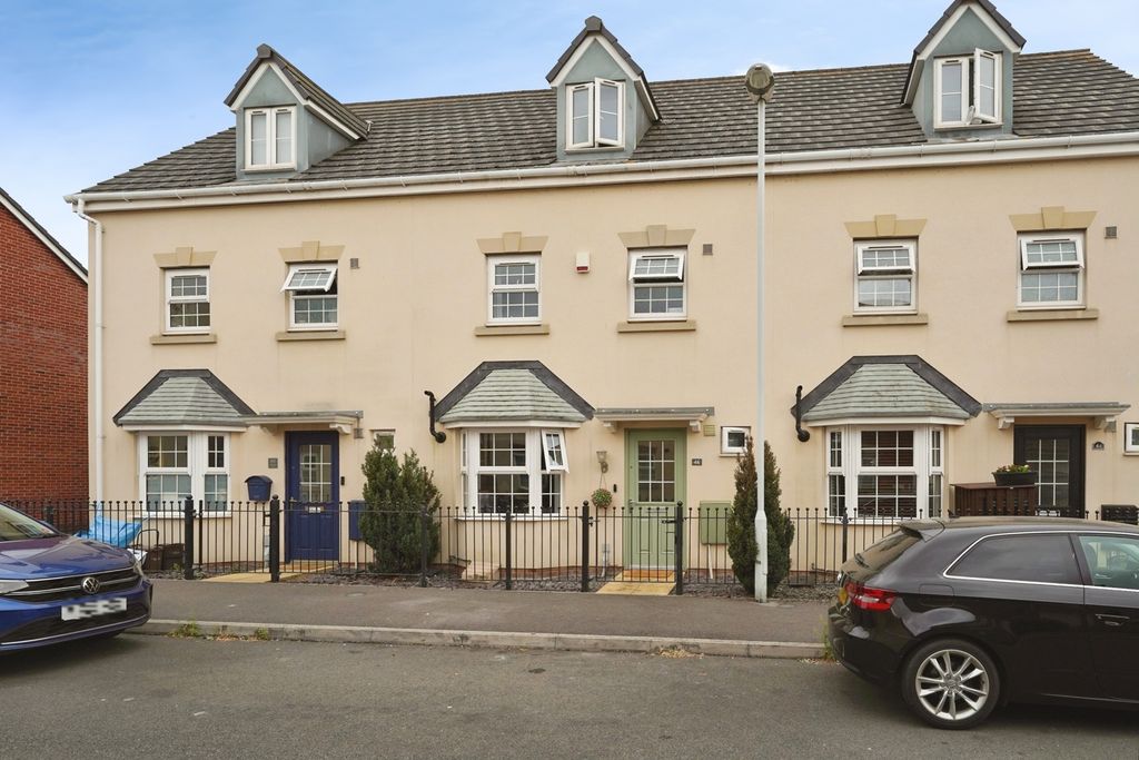 Property photo 1 of 18 Pbox-Img.Jpg