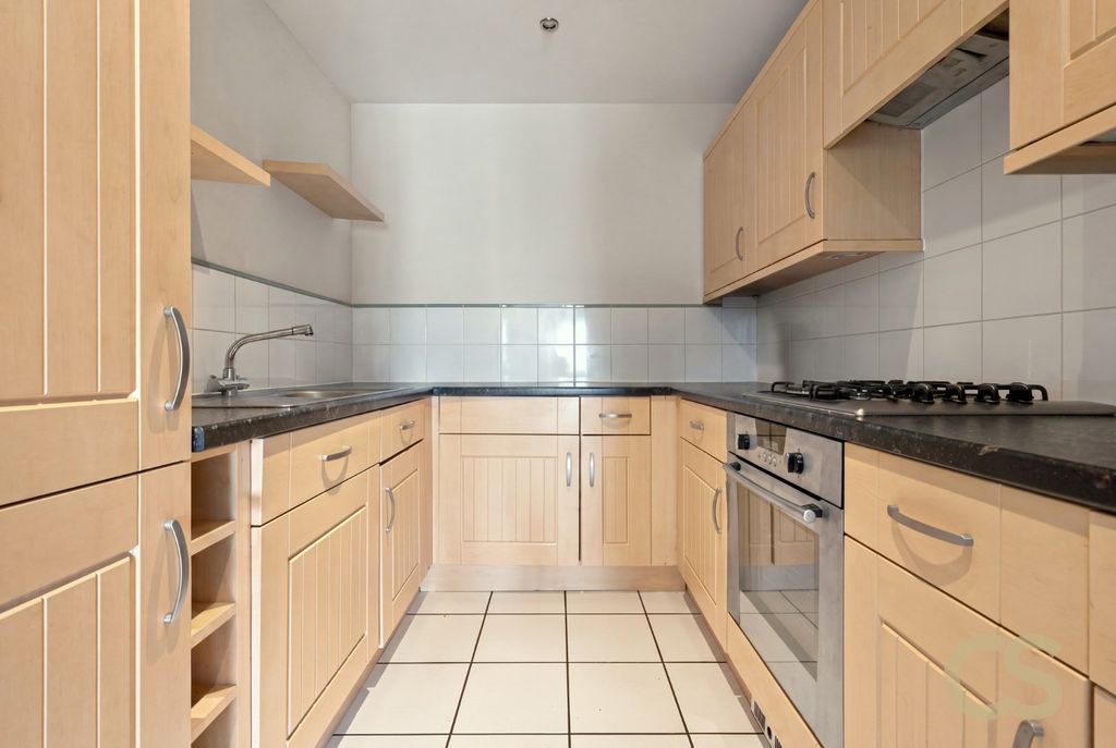 Property photo 3 of 13 5354196