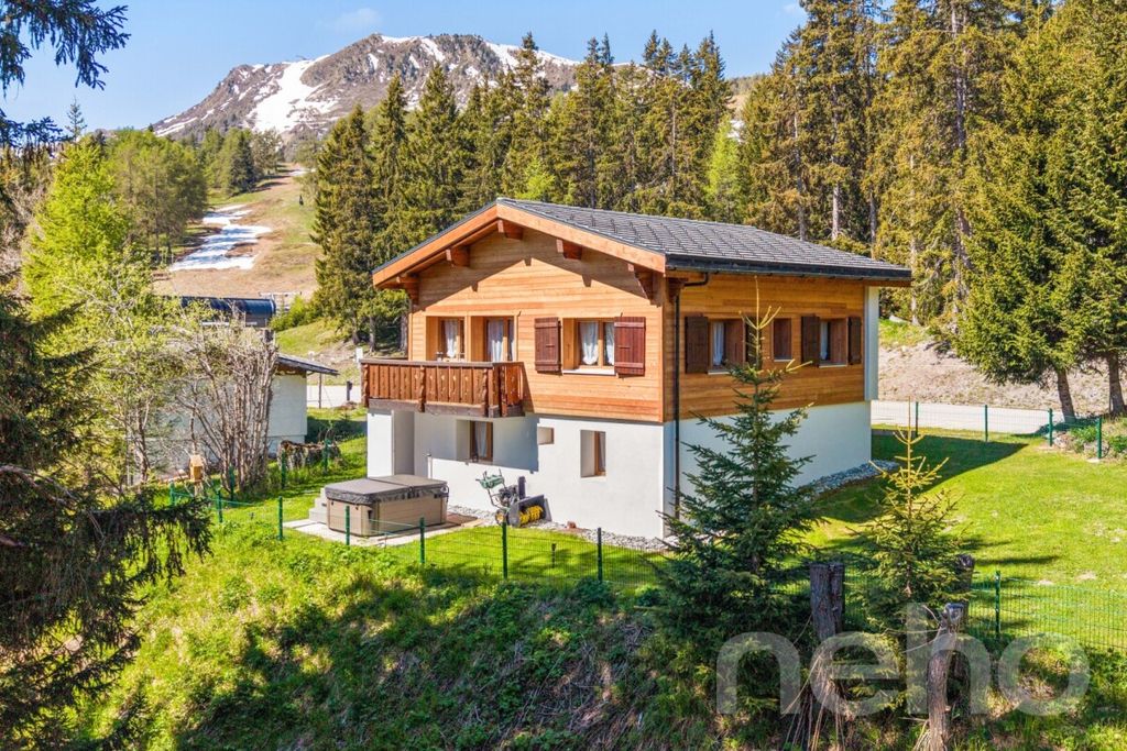 Property photo 1 of 12