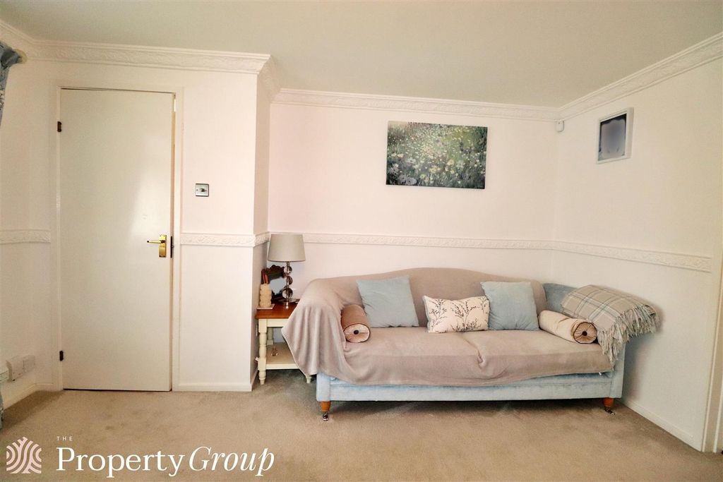 Property photo 3 of 29 Heywood Close 8 2510 (13).Jpg