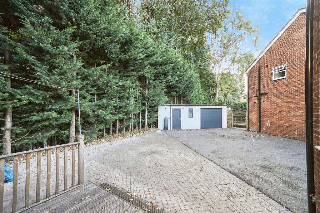 Property photo 3 of 19