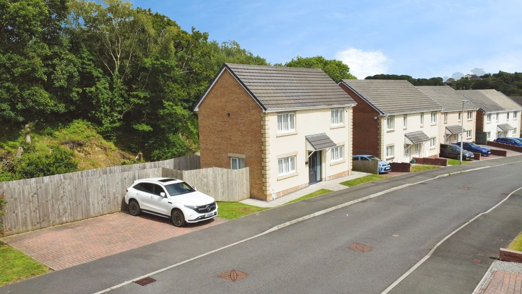 Property photo 1 of 34 4339112