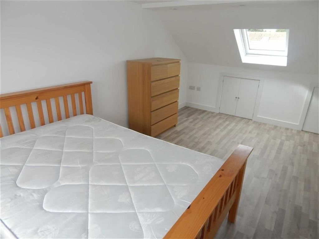 Property photo 1 of 3