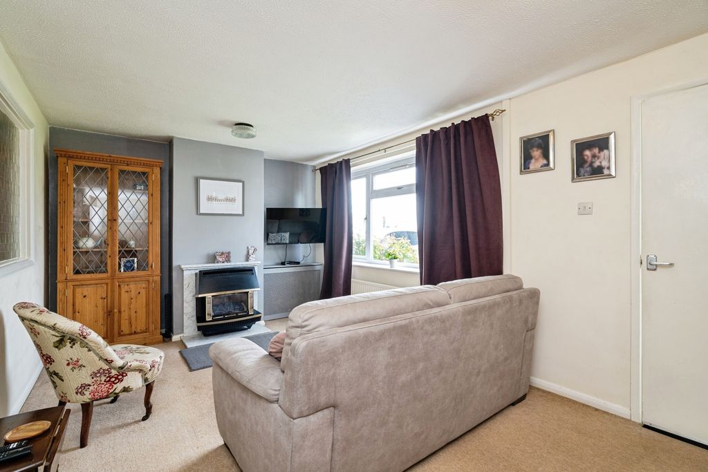 Property photo 3 of 21 Pbox-Img.Jpg