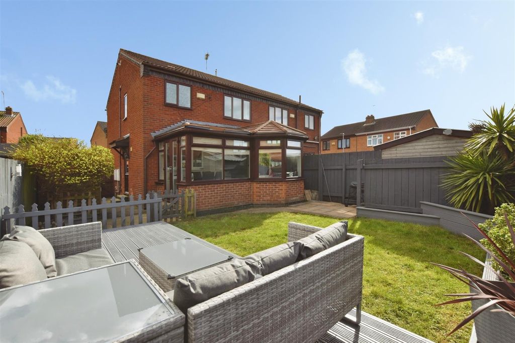 Property photo 1 of 20 Rear House & Garden