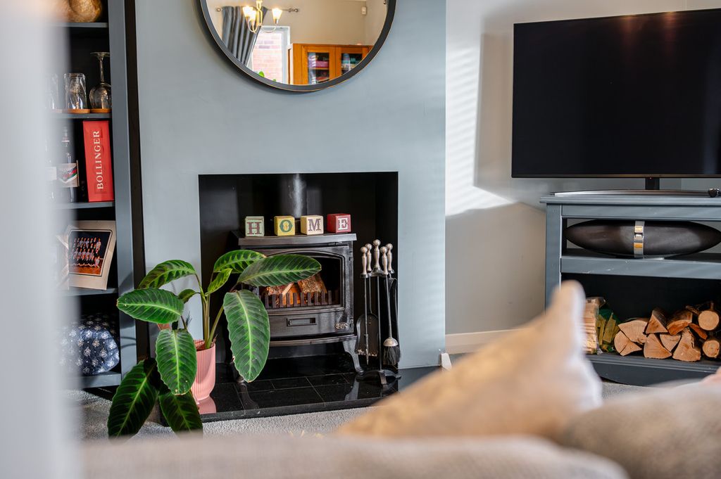 Property photo 3 of 21