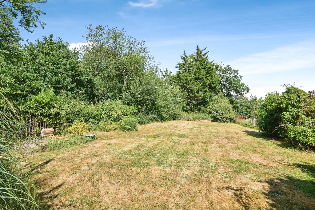 Property photo 2 of 17 Photo