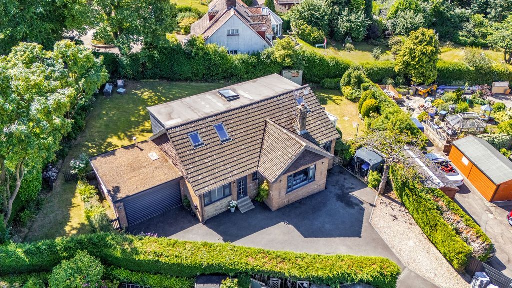 Property photo 1 of 27
