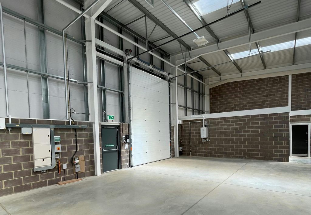 Property photo 2 of 7 Photo 2