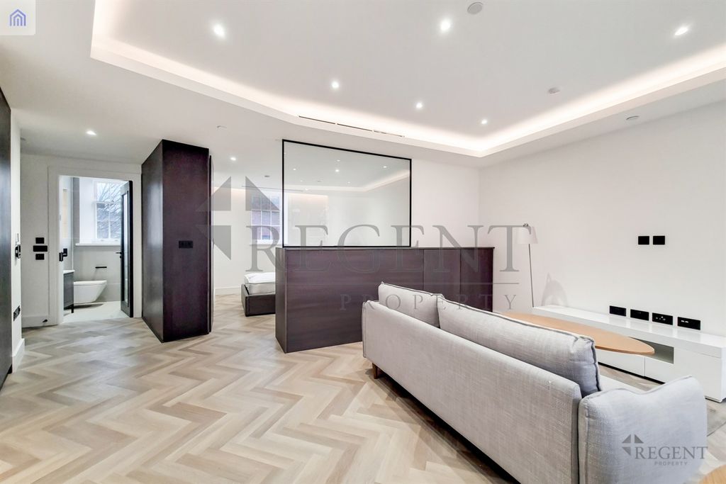 Property photo 3 of 9 Open Plan