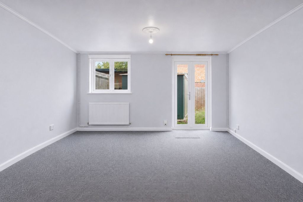 Property photo 3 of 14 Image 4
